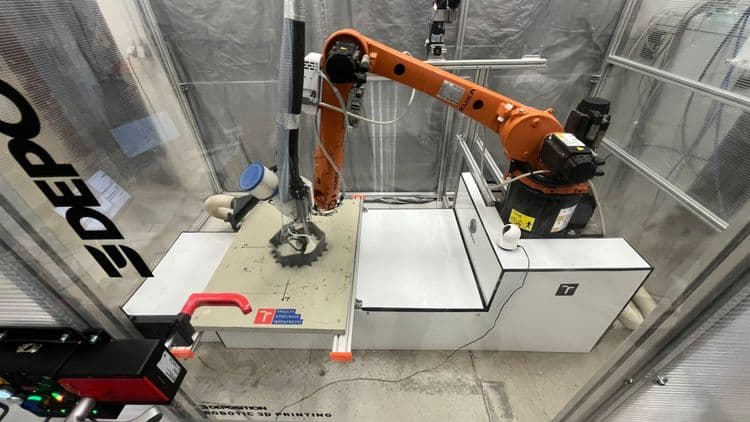 Industrial Robotic 3D Printing with Polymers