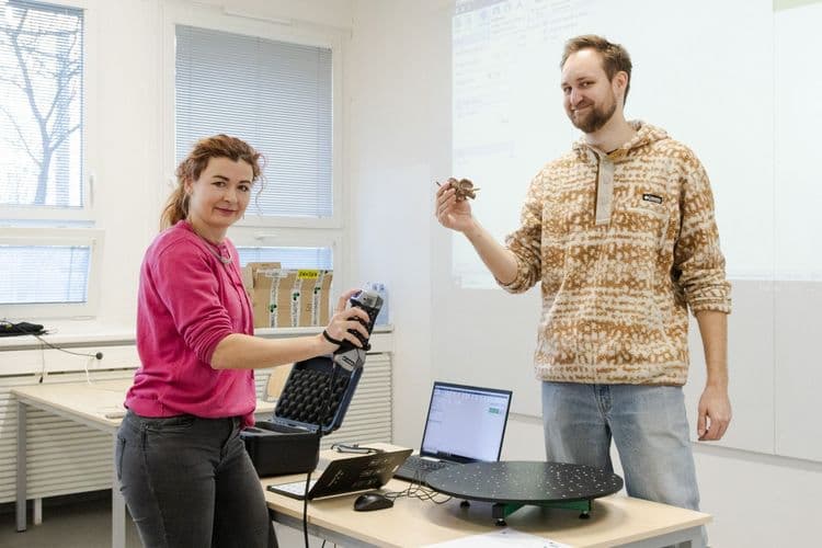 Vinyl cutting workshop